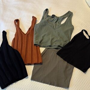 Bundle of cropped tanks